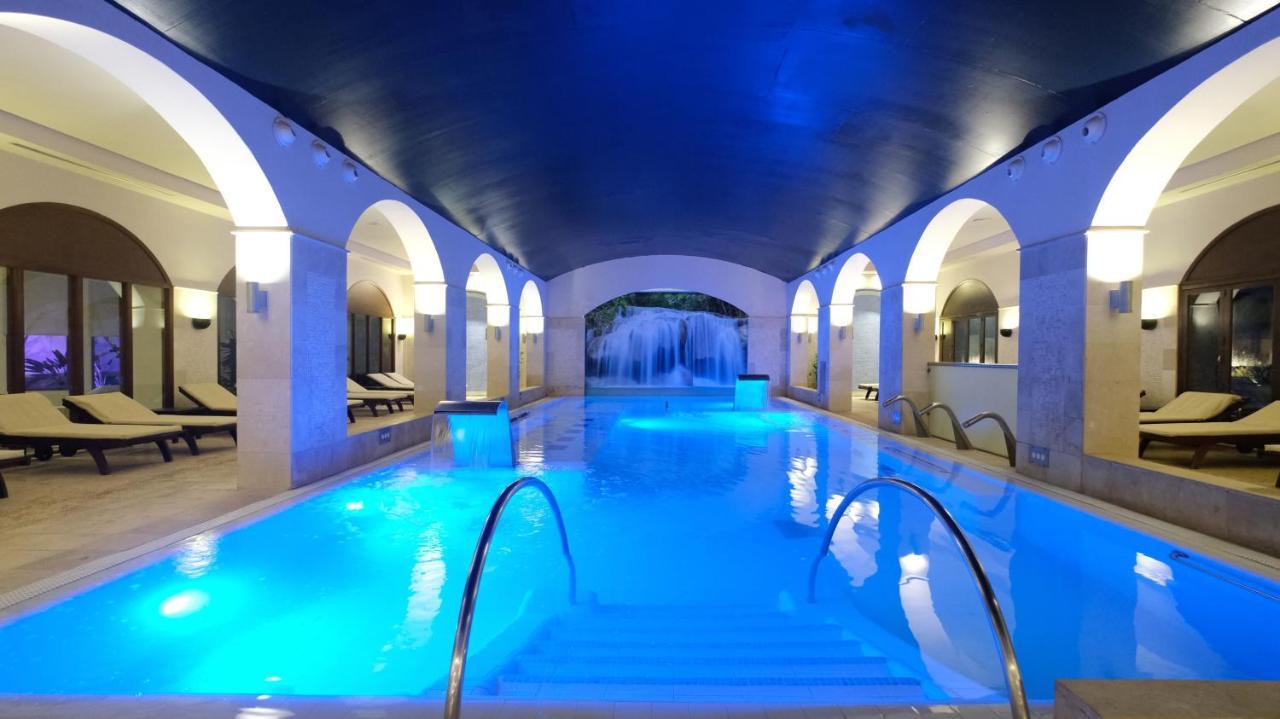 Secrets Lanzarote Resort & Spa - Adults Only Puerto Calero Luaran gambar The indoor swimming pool