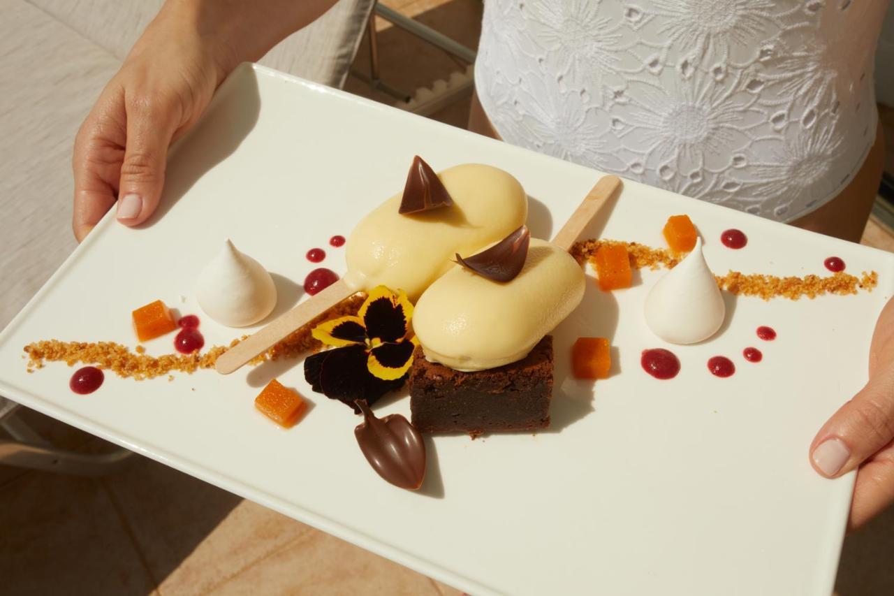 Secrets Lanzarote Resort & Spa - Adults Only Puerto Calero Luaran gambar A dessert