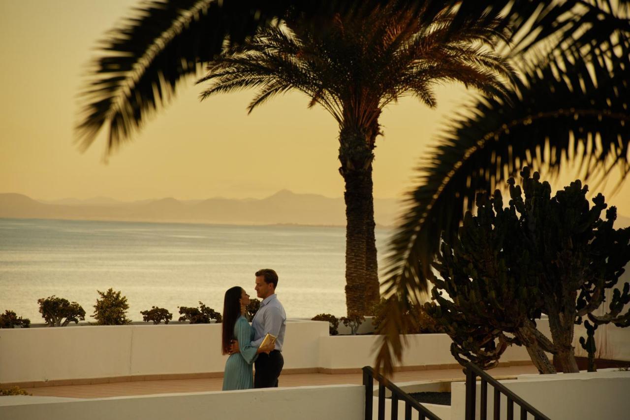 Secrets Lanzarote Resort & Spa - Adults Only Puerto Calero Luaran gambar Sunset at the hotel