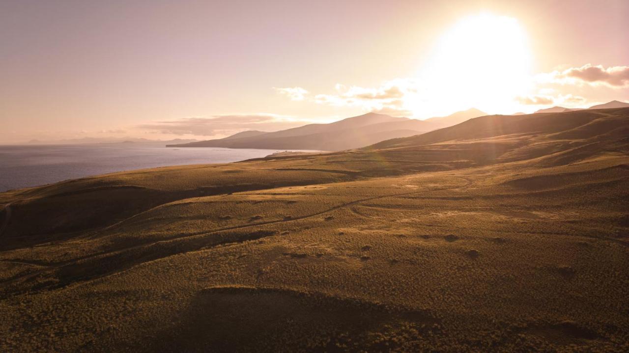 Secrets Lanzarote Resort & Spa - Adults Only Puerto Calero Luaran gambar View of the Scottish Highlands